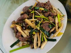 -广客美食坊(丹霞山店)