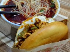 -老字号杨坡红油米线腊汁肉夹馍(东四道巷店)