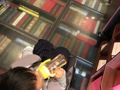 -钟书阁(松江泰晤士小镇店)