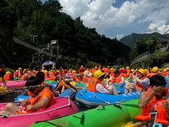 -藏龙百瀑漂流