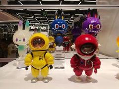 -泡泡玛特POPMART(侨福芳草地店)