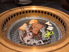 -山川小町·极番烧肉(新地假日广场店)