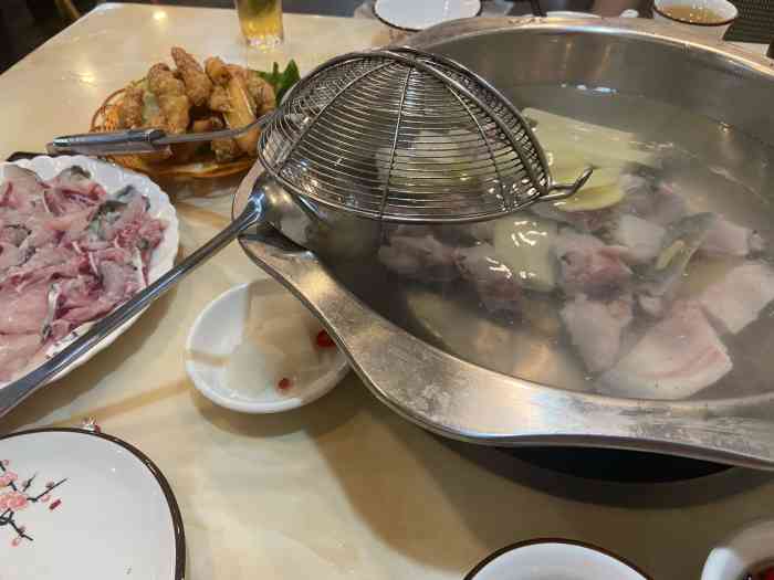 渔洲中山脆肉鲩(二街新店)-"好吃!鱼肉新鲜 环境可以 服务也很好.