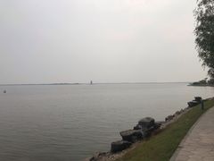 -上海滴水湖皇冠假日酒店