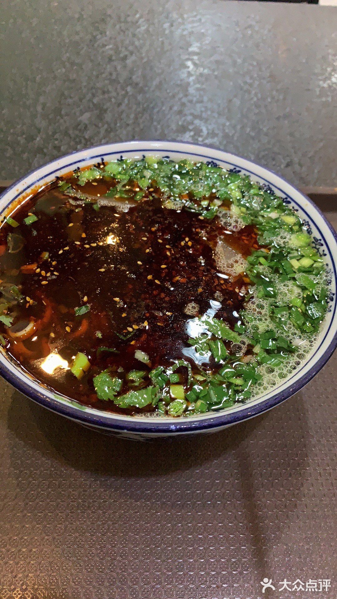 一碗兰在海口算是比较正宗的兰州牛肉面了 只是不知道为