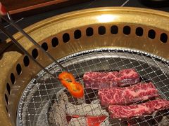 -山川小町·极番烧肉(新地假日广场店)