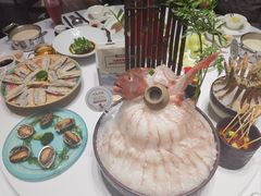 -红鼎豆捞·非遗鲍皇汤火锅(宝丰路店)