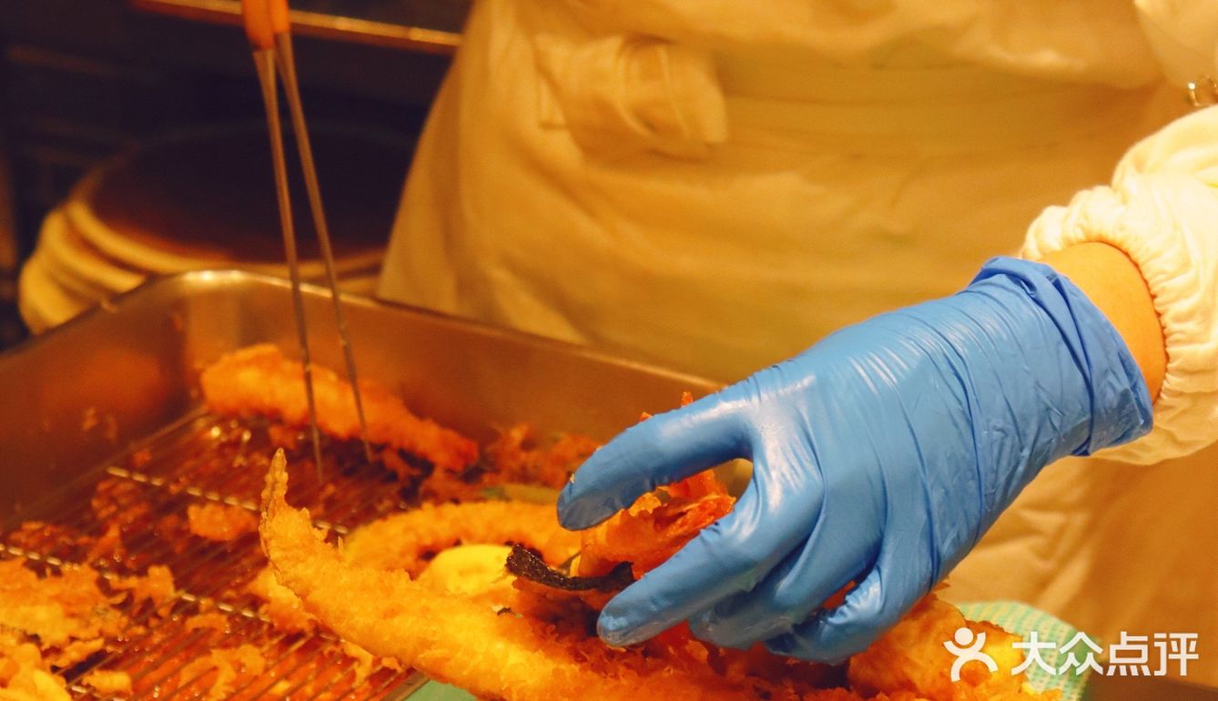 捧一大碗香酥酥的丼饭🍤｜金子半之助