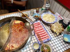 澳洲肥牛-董眼镜火锅(洪崖洞总店)