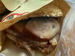 -老天桥酱肉烧饼夹肘子(天桥店)