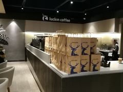 -瑞幸咖啡(新世界中心店)