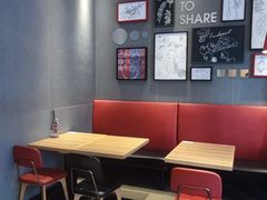 大堂-必胜客(海雅PH店)