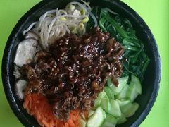石锅黑椒肥牛拌饭-东北师大净月校区食堂