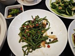 -鱼鲜饭香·招牌汽锅剁椒鱼头王