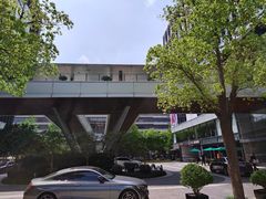 -虹桥新天地