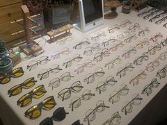 -肆兮眼镜·蔡司·徕卡战略合作店(大坪店)
