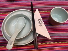 -香巴拉云南餐厅(华莱坞店)