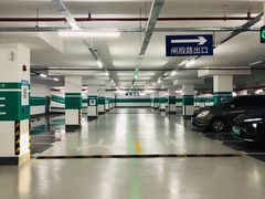 -国华国际广场-地下停车场