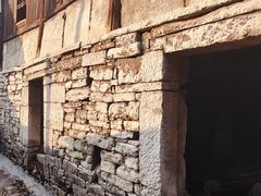 -高荡千年布依古寨旅游景区