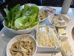-德林酸菜鱼火锅(南丹店)