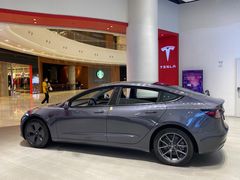 -TESLA 特斯拉(广州天环广场体验店)