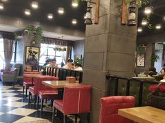大堂-愉肴麻辣香锅(中山路店)