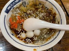 -黑白电视长沙小吃(悦汇城店)