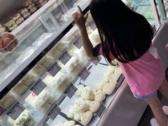 -白玉兰食品(中山公园龙之梦店)