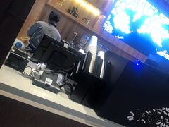 -瑞幸咖啡(纽宾凯酒店新华路店)