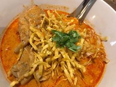 -Ongtong Khaosoi Ari Branch