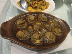 -王朝大酒店徐汇店-地面停车场