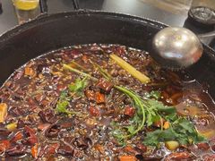 -鸿顺老铁锅美蛙鱼府(解放碑店)