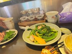 -大头虾越式风味餐厅(光明广场店)