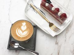 -UNI UNI(环亚凯瑟琳店)