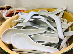-张阿三馄饨店