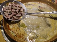 -洱火云南酸菜牛肉火锅(石景山当代商城店)