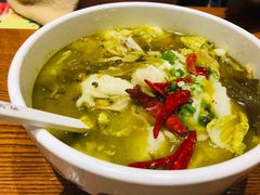 酸菜小鱼-渝是乎酸菜鱼·川渝小炒(新世界百货望京店)
