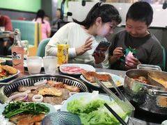 -金滏山烤肉·海鲜·火锅自助餐厅(襄阳万达店)