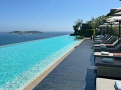 -瑰丽酒店·海吧·天际下午茶·现场DJ·天台酒吧