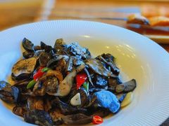 -乡村馕坑肉·烧烤·新疆菜·本地人更爱吃(阿勒泰首店)