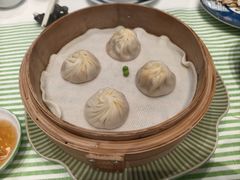 蟹粉鲜肉小笼包-桂满陇·蟹黄小笼汤包(环球港店)