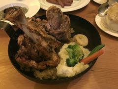 -LENBACH兰巴赫西餐啤酒坊(大连星海广场店)