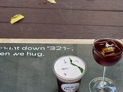 -HUGS coffee(东区店)