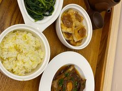 -雪梅月子中心(华侨城店)