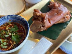 -包整·丝娃娃(一览甲秀楼风景店)