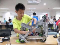 -上海新纪元双语学校