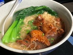 牛腩面-玥记茶餐厅(十字门华发商都一期绸带店)
