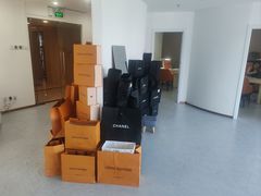 -聚云奢二手奢侈品黄金手表包包回收·中古店(三里屯总店)