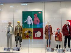 -优衣库(南宁安吉万达广场店)