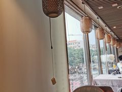 靠窗位-怪兽炸鸡.轻沙拉(锦州店)